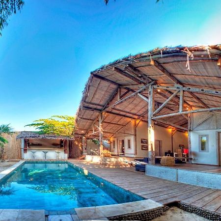 Villa Rumah Rinda Τζίλι Τραγουανγκάν Δωμάτιο φωτογραφία