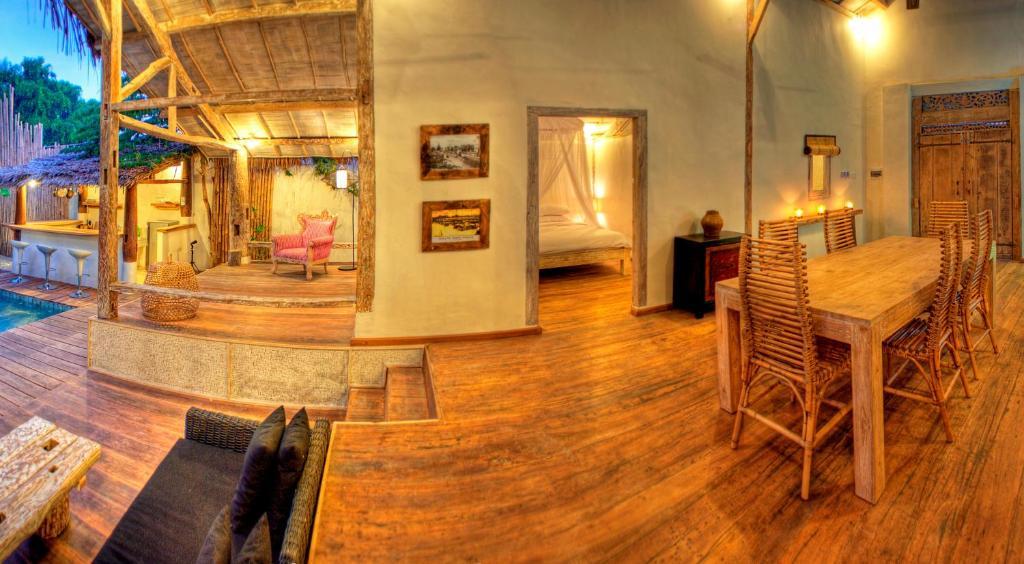Villa Rumah Rinda Τζίλι Τραγουανγκάν Δωμάτιο φωτογραφία